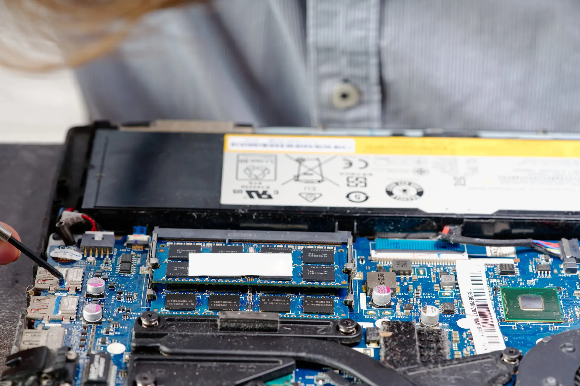 Windows 10 laptop battery