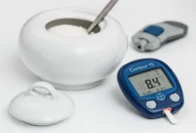 how do you use a glucometer